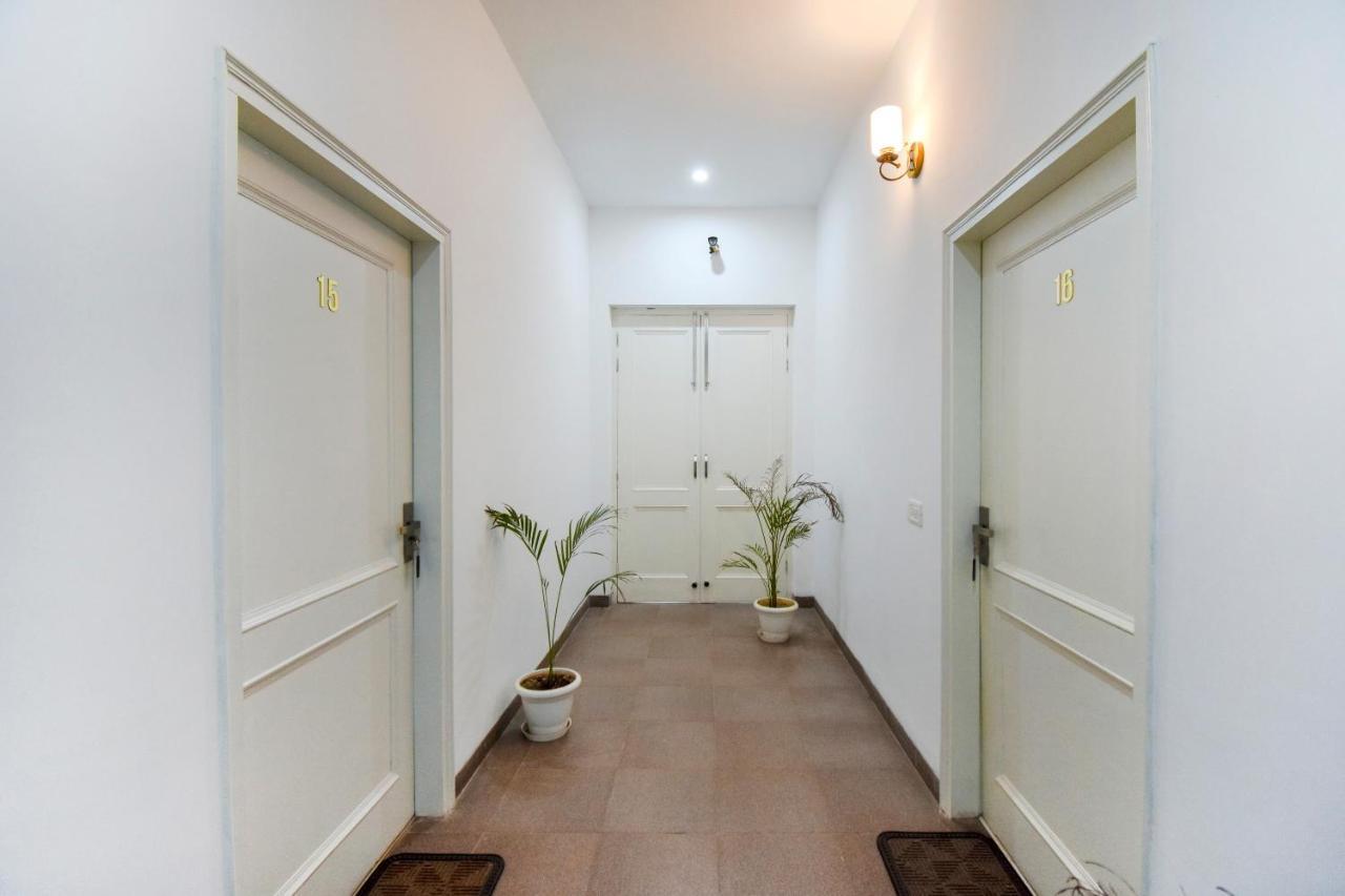 Oyo 75460 Sky High Residency Hotel Ludhiana Bagian luar foto