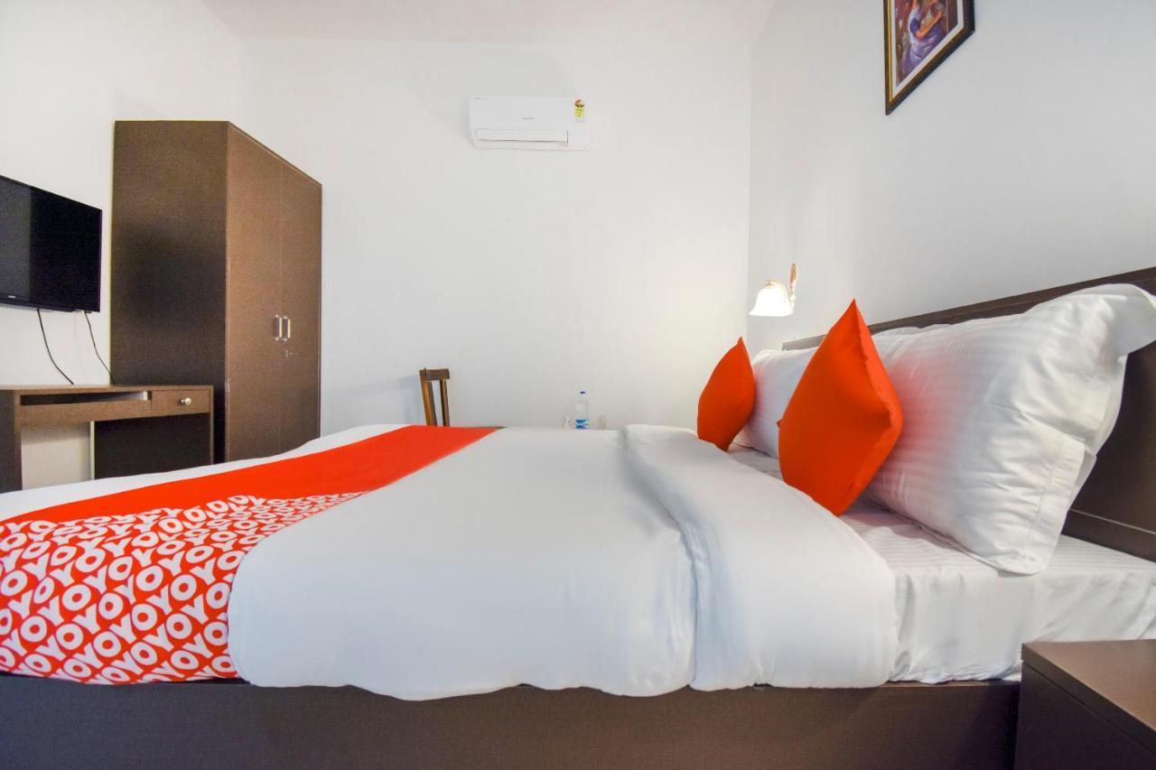 Oyo 75460 Sky High Residency Hotel Ludhiana Bagian luar foto