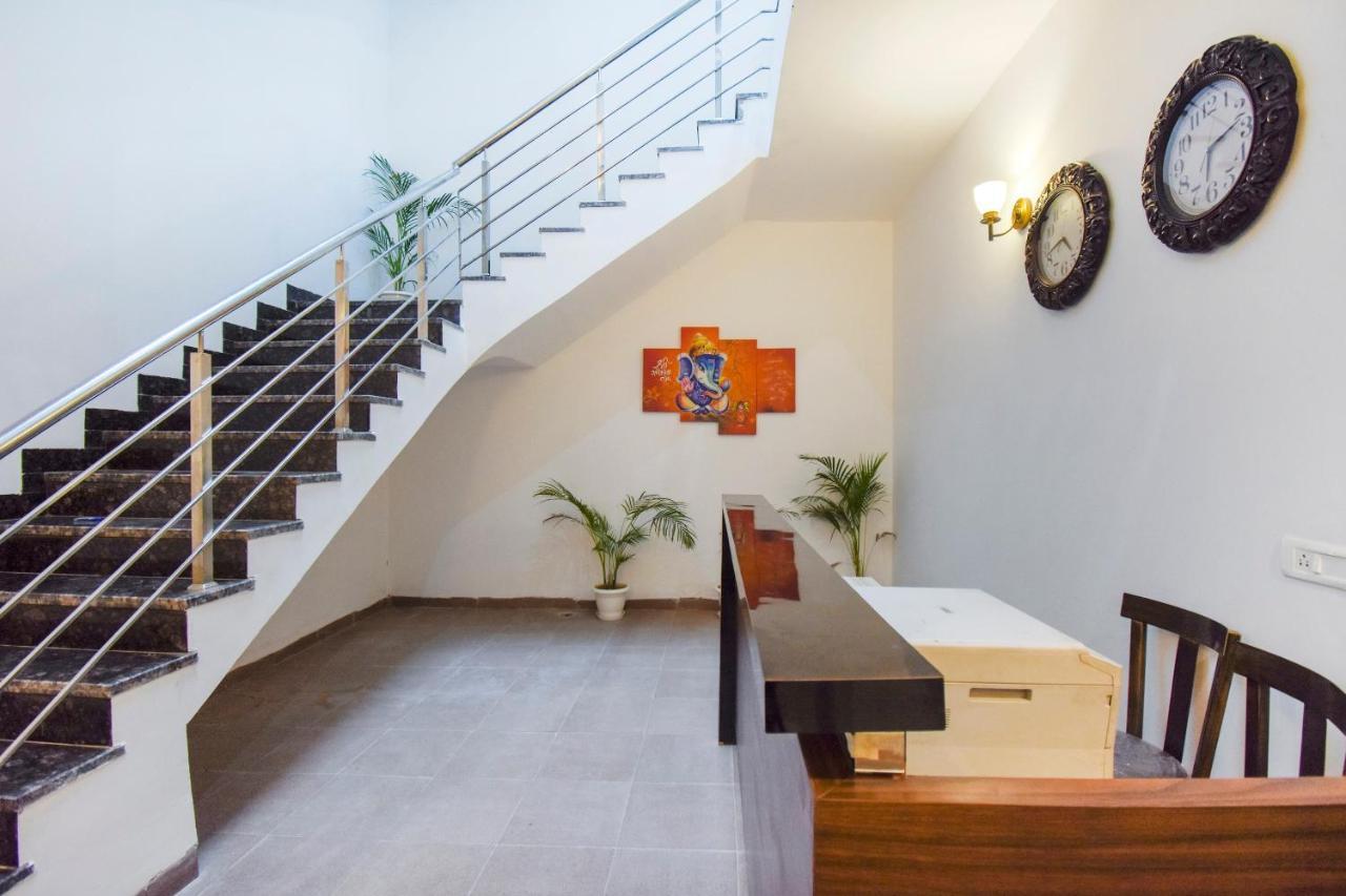 Oyo 75460 Sky High Residency Hotel Ludhiana Bagian luar foto